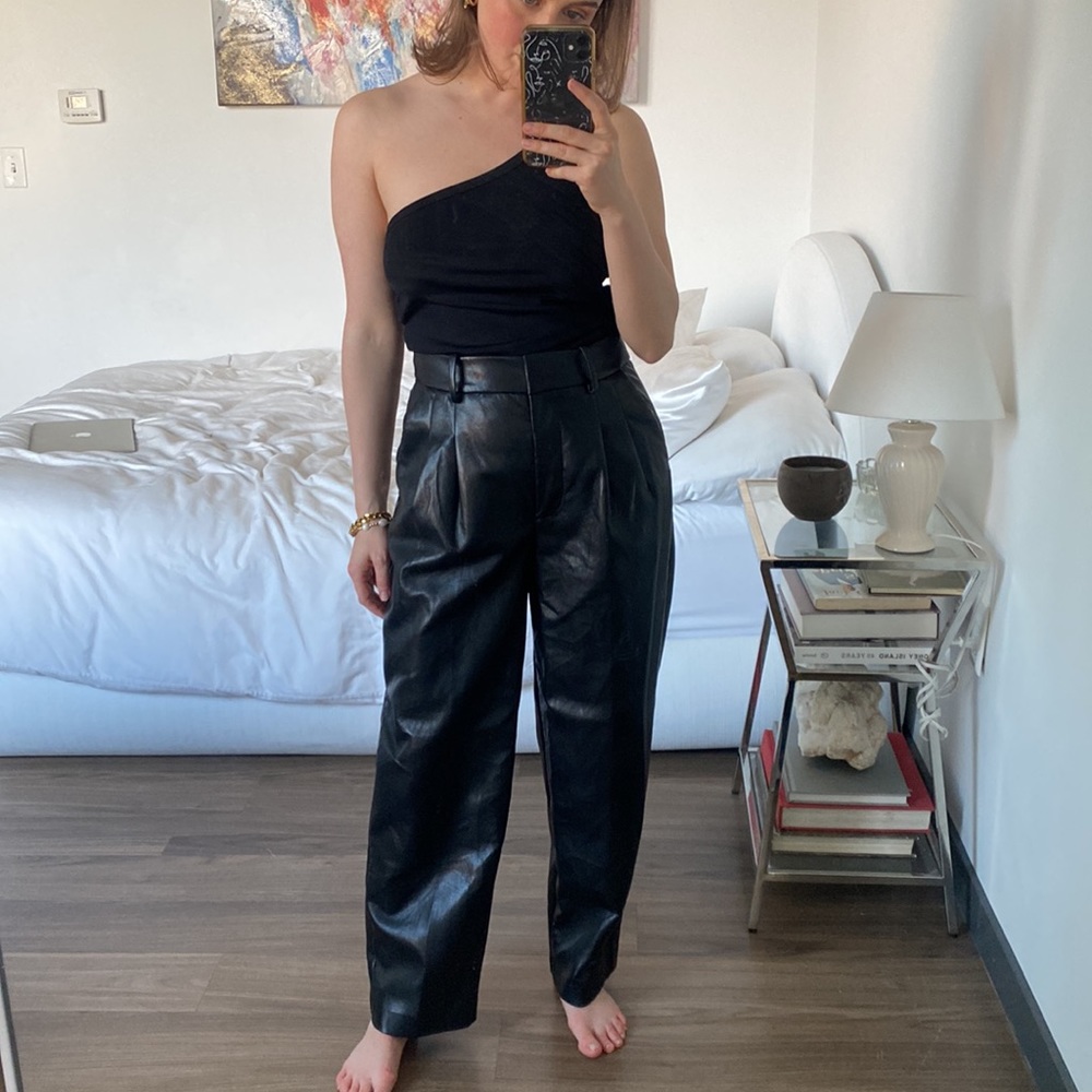 ARITZIA WILFRED HIGH WAISTED LEATHER PANTS | Size 4